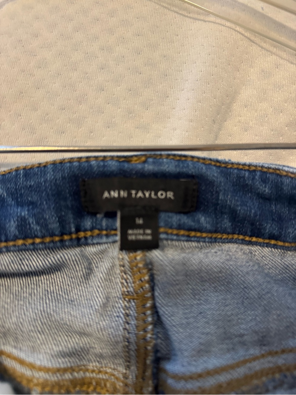 Ann Taylor Medium Blue Denim Jeans with Contrast Stitching